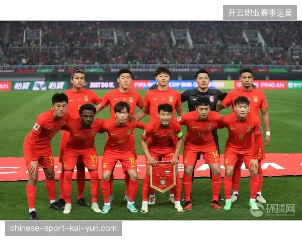 武磊替补登场完成国家队百场成就,中国男足在友谊赛中险胜新加坡队 武磊替补登场完成国家队百场成就,中国男足在友谊赛中险胜新加坡队